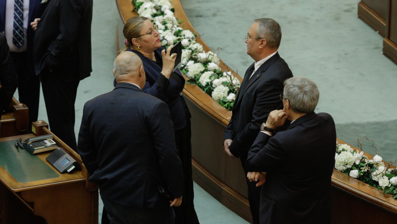 Circ in Senat. Sosoaca l-a trolat pe Ciuca. „Nu va e rusine? Dumneavoastra imi spuneti mie de circ?” Imagine