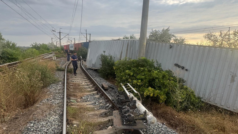Circulatia trenurilor a fost blocata vineri dimineata intre Constanta si Mangalia, din cauza deraierii unui marfar la Agigea Imagine