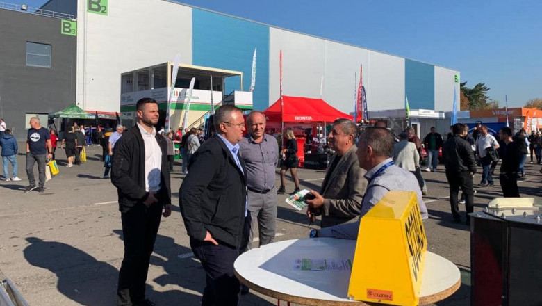 Ciuca a mers la Targul Indagra sa discute „de la om la om”: Securitatea alimentara si energetica sunt prioritare in perioada viitoare Imagine