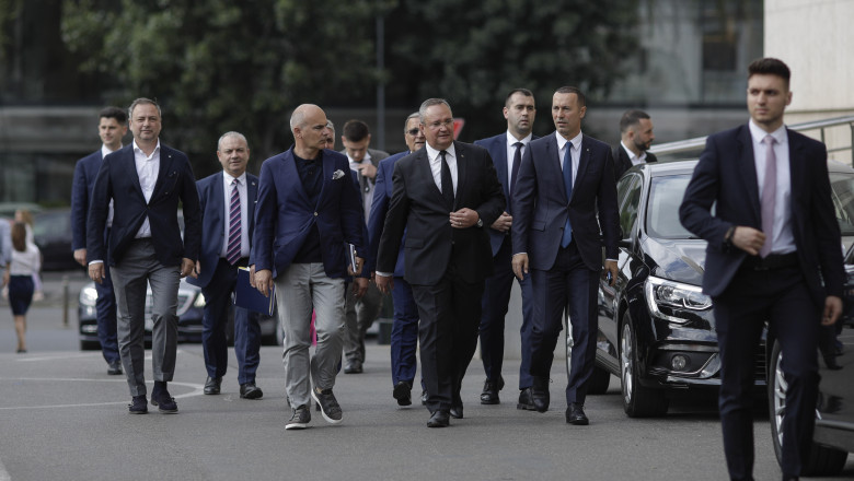 Ciuca, despre decizia CEDO in cazul cuplurilor de acelasi sex: PNL sustine familia traditionala si credinta in Dumnezeu Imagine
