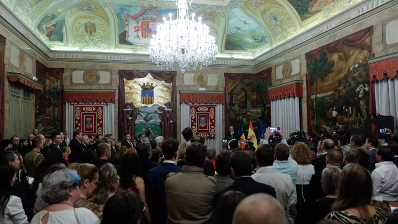 Ciuca s-a intalnit cu diaspora romana din Spania: Stim cu totii ca nu ati plecat de acasa de bine Imagine