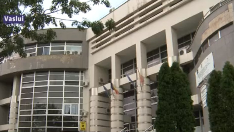 Cladirea Finantelor Publice din Vaslui, scoasa la mezat Imagine