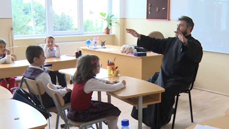 Cladirea primariei, castigul Mitropoliei  Imagine