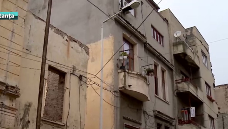 Cladiri istorice in paragina. Proprietarii si statul nu au bani pentru refacerea lor Imagine