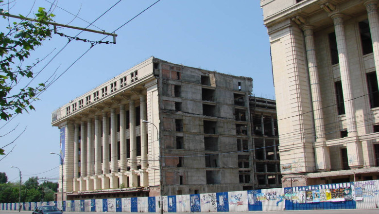 Cladiri lasate in paragina. Casa Radio, intre mall si muzeu al comunismului Imagine