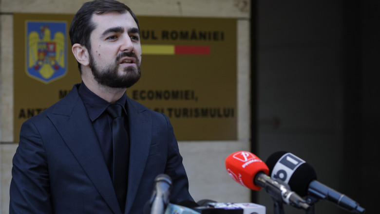 Claudiu Nasui, dupa masurile anuntate de Bolojan: „Greseste ca vrea sa dea afara 200 de functionari de la Senat, ar trebui 400” Imagine