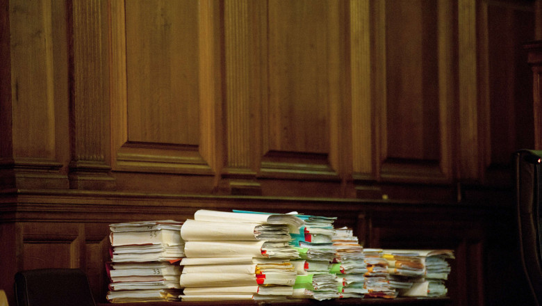 Clauzele abuzive din contractele de credit, judecate la ICCJ Imagine