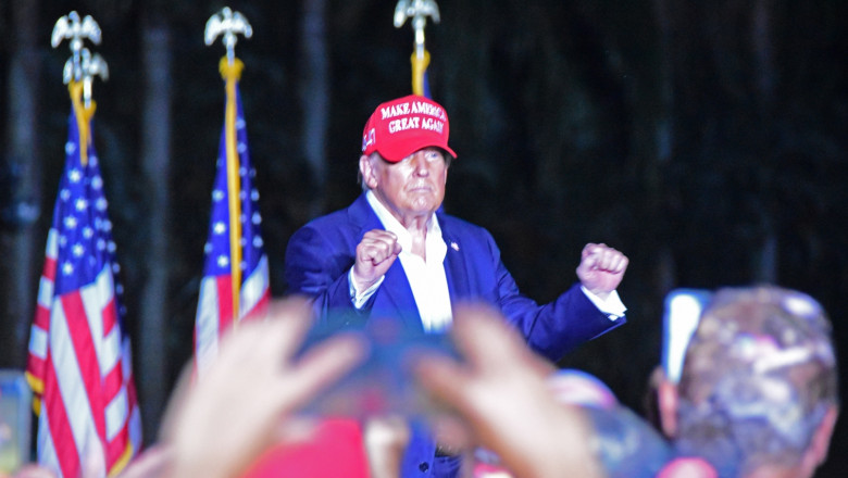 Clooney il provoaca pe Biden sa se retraga si reactioneaza Trump: "Ar trebui sa se intoarca la televiziune" Imagine