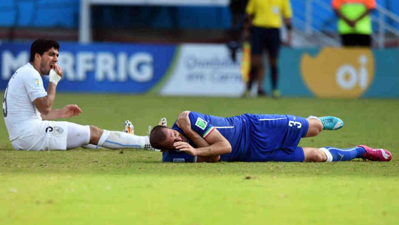 CM 2014. Luis Suarez i-a cerut iertare lui Chellini, printr-o scrisoare deschisa, si a promis ca nu va mai musca alti jucatori Imagine