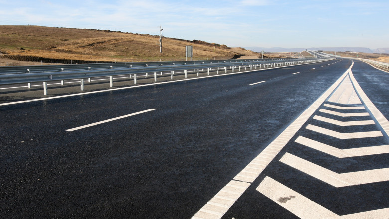 CNADNR asteapta oferte pentru asfaltarea a 60 de kilometri din Autostrada Transilvania Imagine