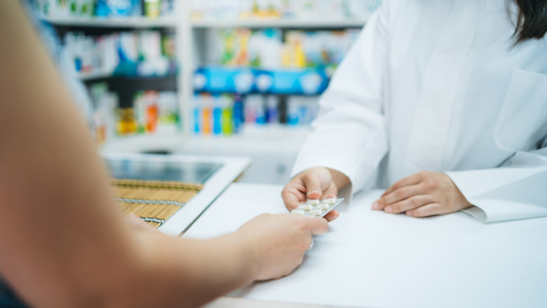 CNAS: Medicamentele compensate pot fi eliberate fara sa fie necesara imprimarea retetei. Ce trebuie sa prezinte pacientul la farmacie Imagine