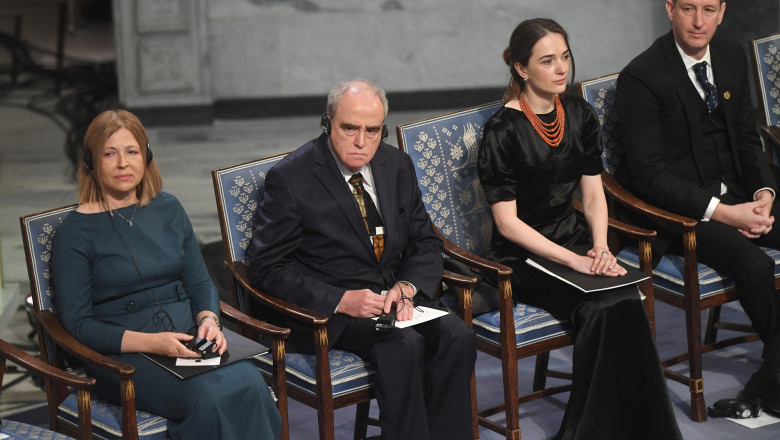 Co-laureatul rus al Nobelului pentru pace spune ca Kremlinul i-a cerut sa refuze premiul Imagine