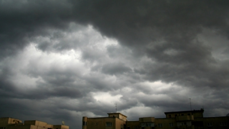 Cod galben de furtuna. Avertizarea este valabila pana maine dimineata, la ora 06:00  Imagine