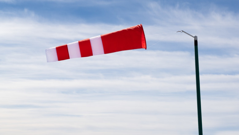 Cod galben de vant puternic in zonele montane din sapte judete Imagine