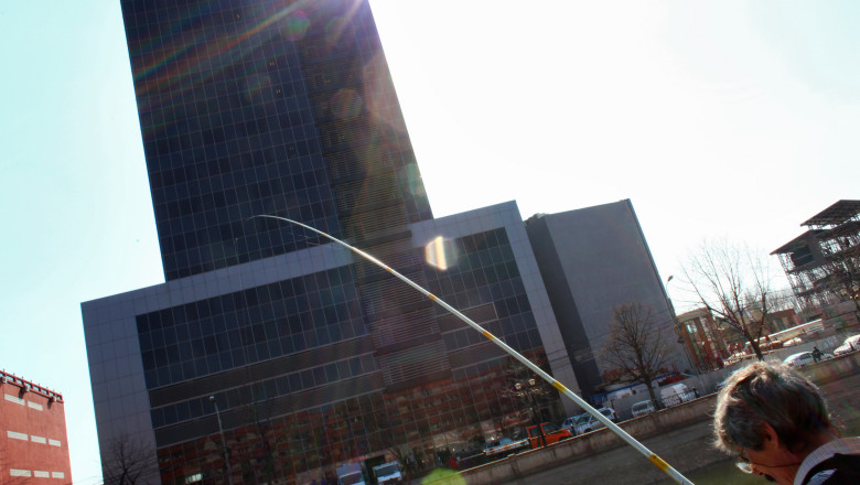 Cod portocaliu de vreme rea. Angajatii primariilor, absenti de la lucru Imagine