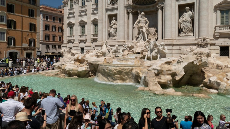 Cod rosu de canicula in Italia. MAE ii atentioneaza pe romanii care vor sa calatoreasca in zonele afectate Imagine