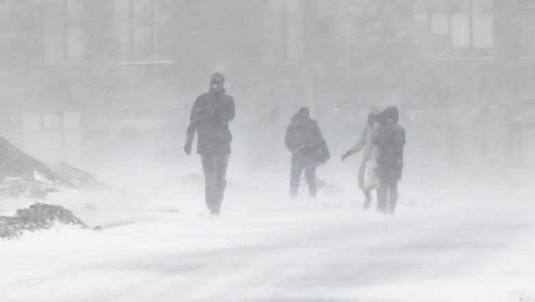 Cod rosu de viscol in 7 judete. Meteorologii au extins avertizarile de vreme rea. Unde sunt asteptate ninsori si vant puternic HARTA Imagine