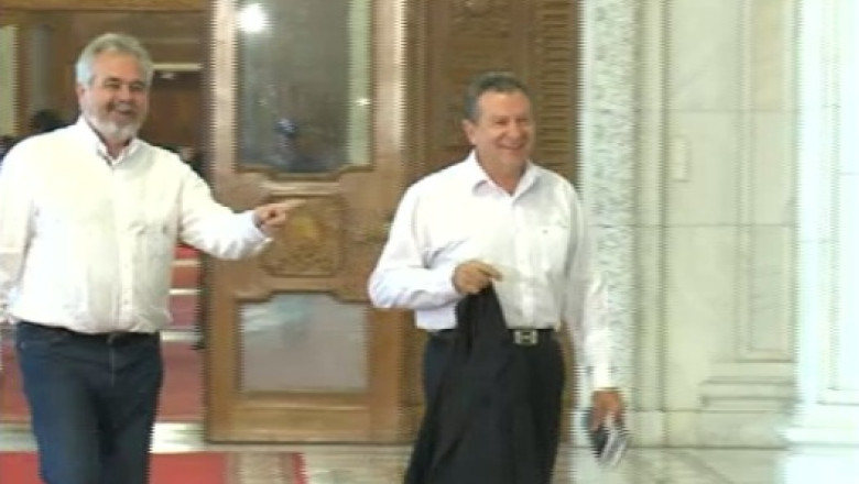 Codul bunelor maniere pentru alesi. Cum trebuie sa se poarte si sa se imbrace parlamentarii Imagine