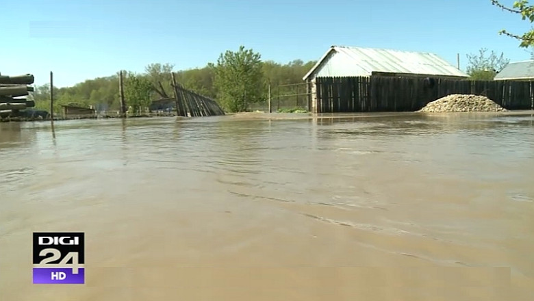 Codul portocaliu de inundatii, prelungit pana sambata la ora 18.00. Bazinele hidrografice afectate Imagine