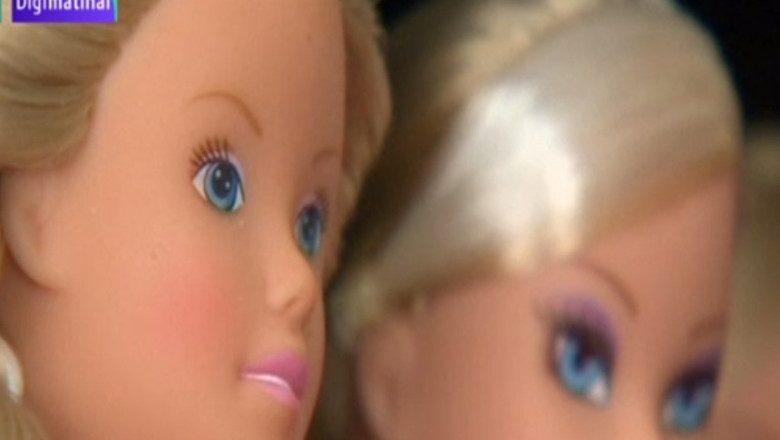 Colectie de 6.000 de papusi Barbie. Proprietarul a platit 400.000 de dolari Imagine