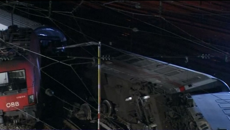 Coliziune intre doua trenuri in Germania Imagine