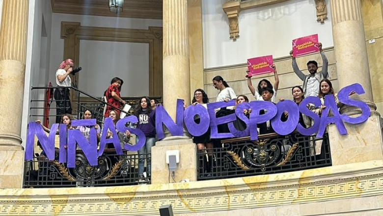 Columbia interzice casatoriile copiilor dupa 17 ani de campanie. Legea „Sunt fete, nu sotii” a fost adoptata Imagine