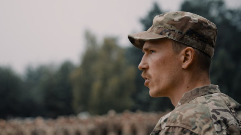 Comandantul batalionului Azov s-a intalnit cu militarii ucraineni si a transmis un mesaj. Imagini cu Denis Prokopenko Imagine