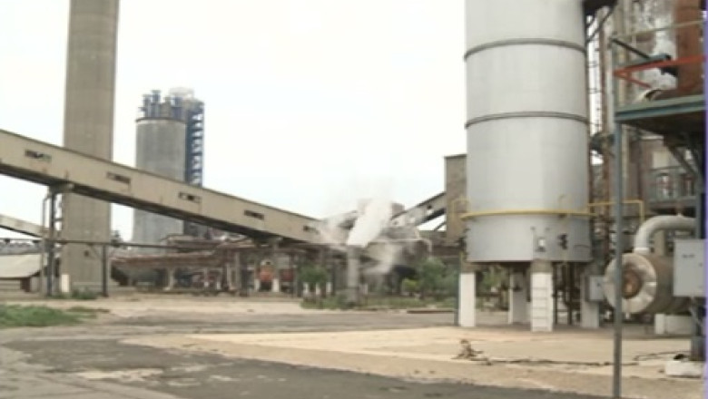 Combinatul chimic din Slobozia concediaza 80% din angajati Imagine