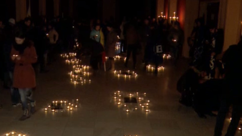 Comemorarea eroilor Revolutiei. Peste 100 de studenti i-au omagiat pe cei care au pierit in 1989 Imagine