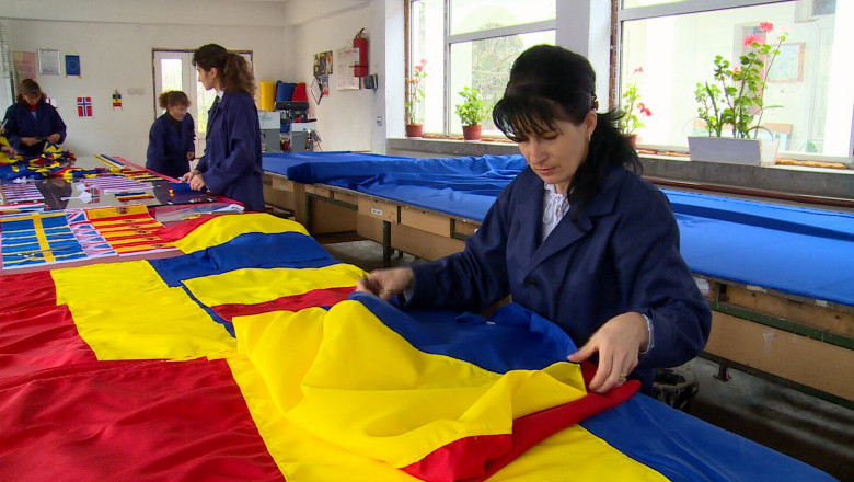 Comenzi record de drapele pentru 1 Decembrie la fabrica din Danicei Imagine