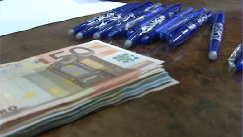 Comisarul-sef de la Politia Timis prins cand primea mita 4.000 de euro, arestat preventiv Imagine