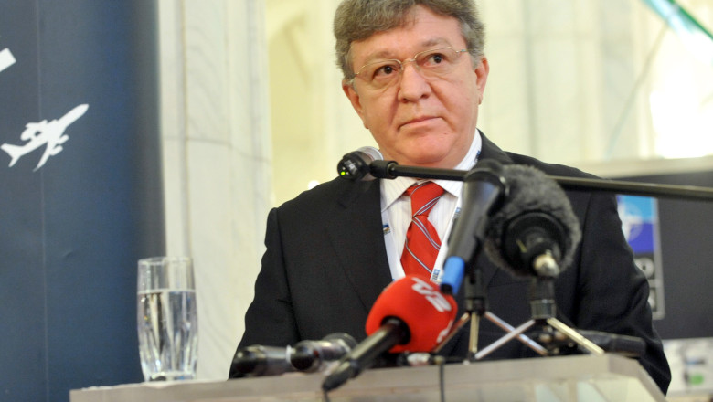 Comisia de Aparare cere date privind protectia informativa a presedintelui Imagine