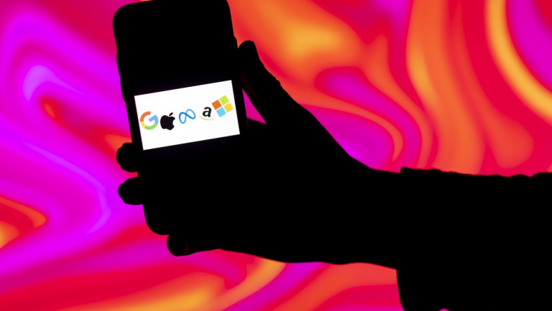 Comisia Europeana deschide investigatii impotriva Apple, Google si Meta Imagine