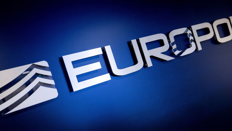 Comisia Europeana doreste intarirea Europol si dublarea efectivelor sale pentru a combate mai eficient criminalitatea organizata Imagine
