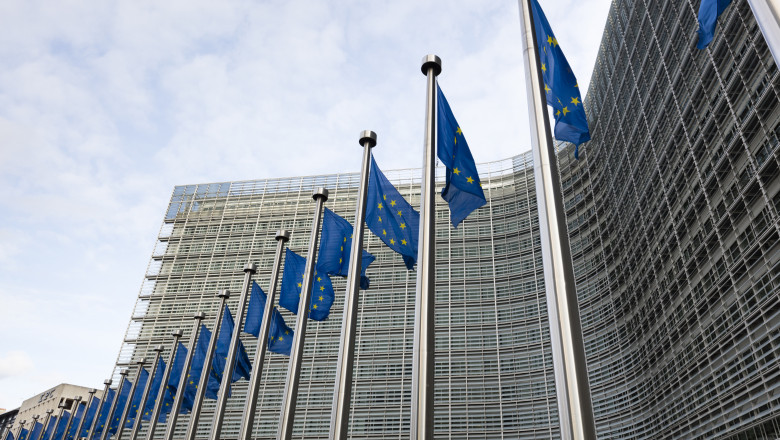 Comisia propune ca Bosnia sa primeasca statutul de tara candidata la aderare. Serbia si Turcia, criticate pentru pasii inapoi Imagine