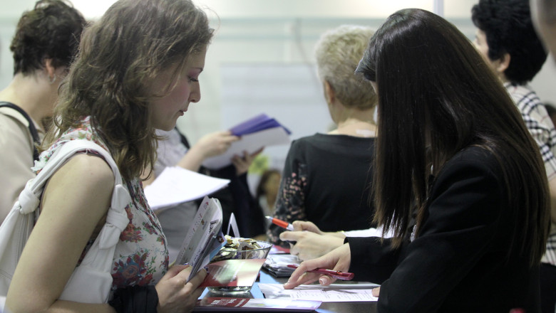 Companiile anticipeaza noi angajari in primele luni din 2015. Ce domenii ofera cele mai multe locuri de munca Imagine