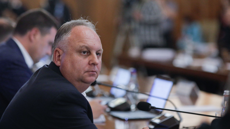 Complot al unui secretar de stat din Ministerul Economiei si al sefului ANPC pentru a elibera un post la nivel local. Ce a transmis DNA Imagine