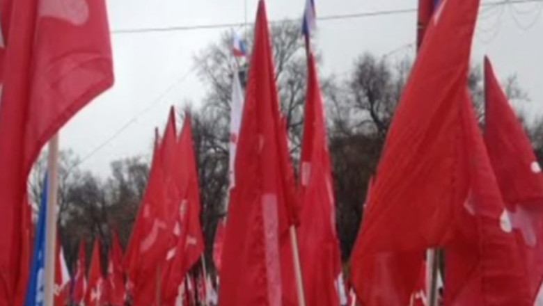 Comunistii au manifestat la Chisinau. Participarea a fost cu mult sub asteptarile organizatorilor Imagine