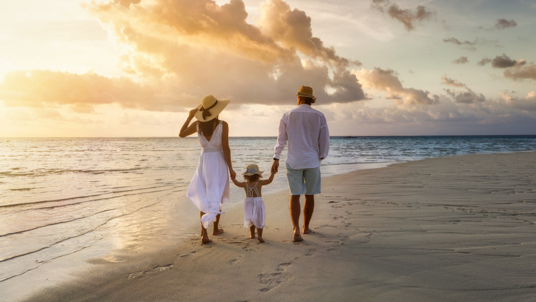 Concediu pe langa casa. Unu din doi romani nu isi permite sa mearga in vacanta: „Marea am vazut-o doar la televizor” Imagine