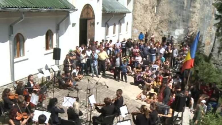 Concert simfonic la 1.700 de metri altitudine, in Muntii Bucegi Imagine