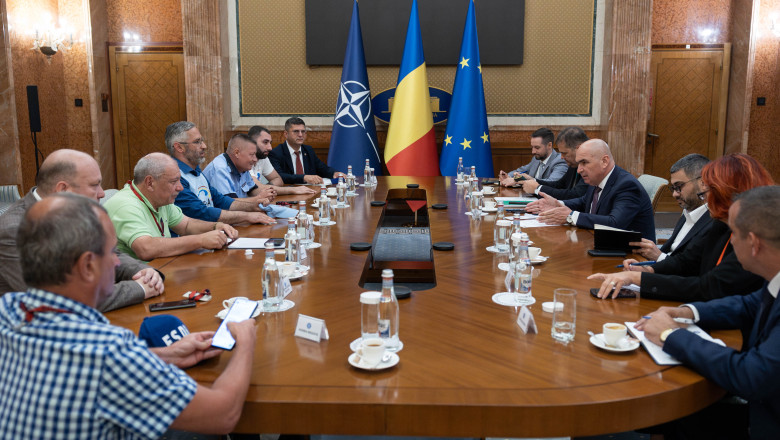Concluziile intalnirii dintre Ilie Bolojan si reprezentantii sindicatelor care au protestat luni: „Nu mai putem continua ca pana acum” Imagine