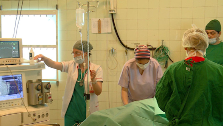 Concurenta mare pe posturile deblocate  Imagine