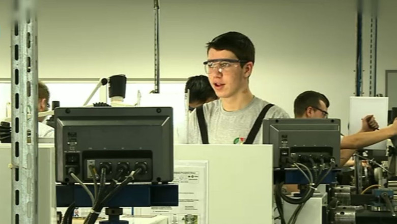 Concurenta mare pentru locurile din scolile profesionale. La unele specializari sunt trei candidati pentru un loc Imagine