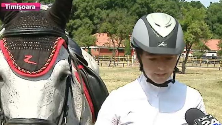 Concurs de calarie, la Timisoara. Pe langa sariturile peste obstacole, au avut loc si probe de dresaj Imagine