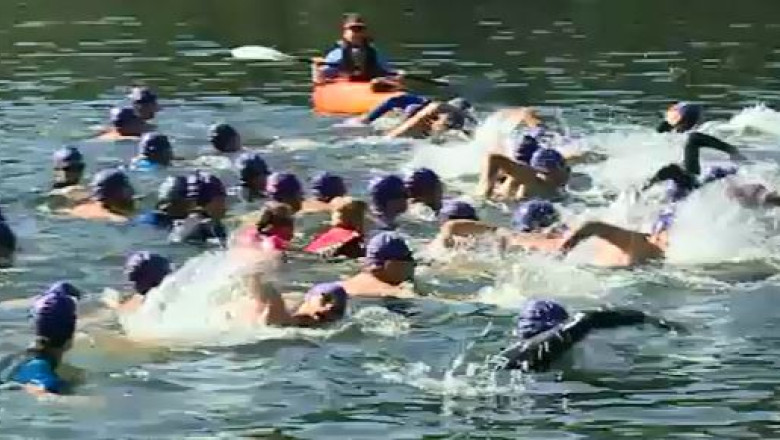 Concurs de inot la Tarnita Imagine