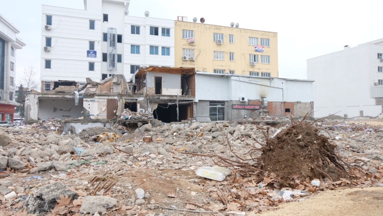 Condamnare la inchisoare pentru proprietarul si arhitectul unui hotel din Turcia unde au murit 72 de oameni la cutremurul din 2023 Imagine