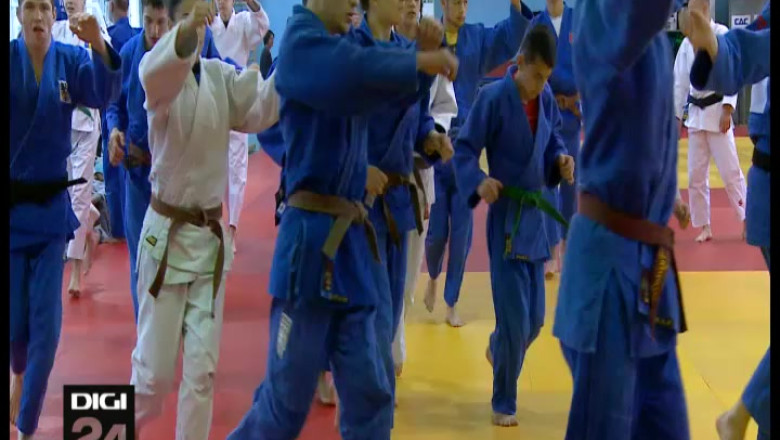 Condusa de doi oradeni, nationala de judo a Romaniei a devenit campioana balcanica Imagine