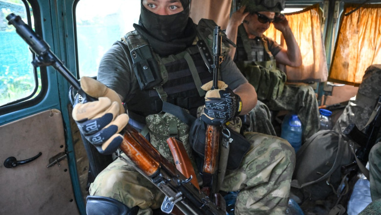 Conflict major intre separatistii pro-rusi. Militiile din Luhansk, care deja si-au cucerit teritoriul, refuza sa lupte pentru Donetk Imagine
