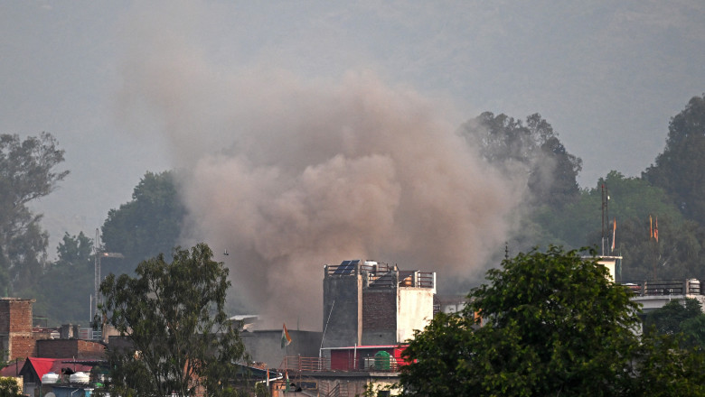 Conflictul India - Pakistan: cel putin opt civili au murit in urma atacului indian, trei oameni au fost ucisi de artileria pakistaneza Imagine