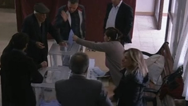 Confruntari violente in Turcia, in timpul alegerilor municipale. Opt persoane si-au pierdut viata Imagine